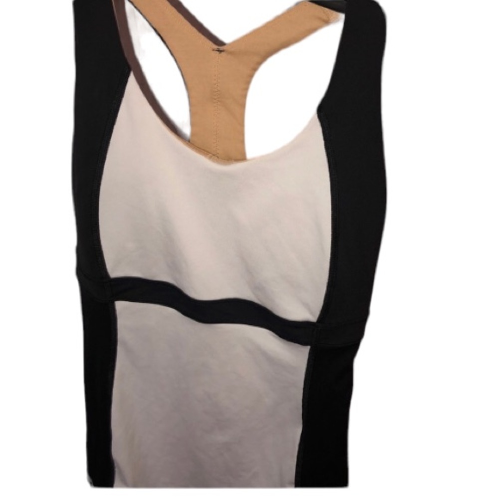 Lululemon Athletica medium black & white tank top  racerback bra top slimming